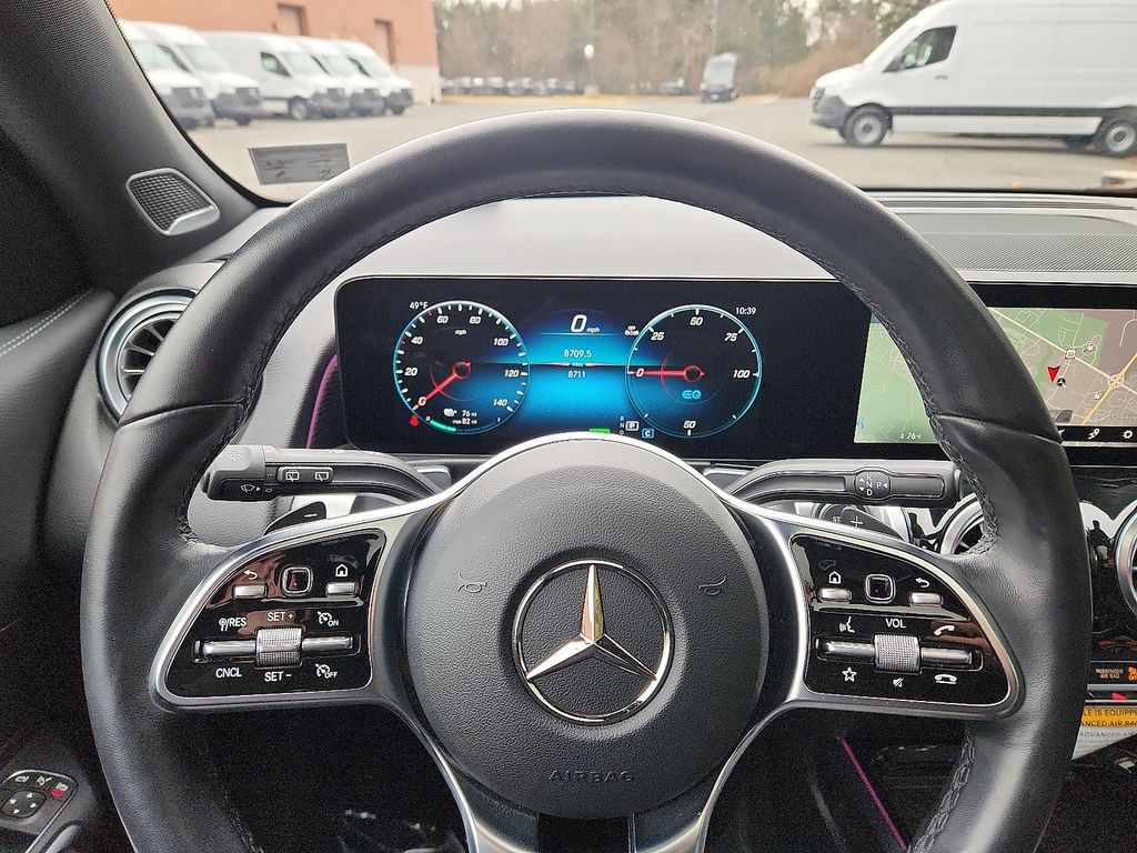 Thumbnail: 2023 Mercedes-Benz EQB - 20