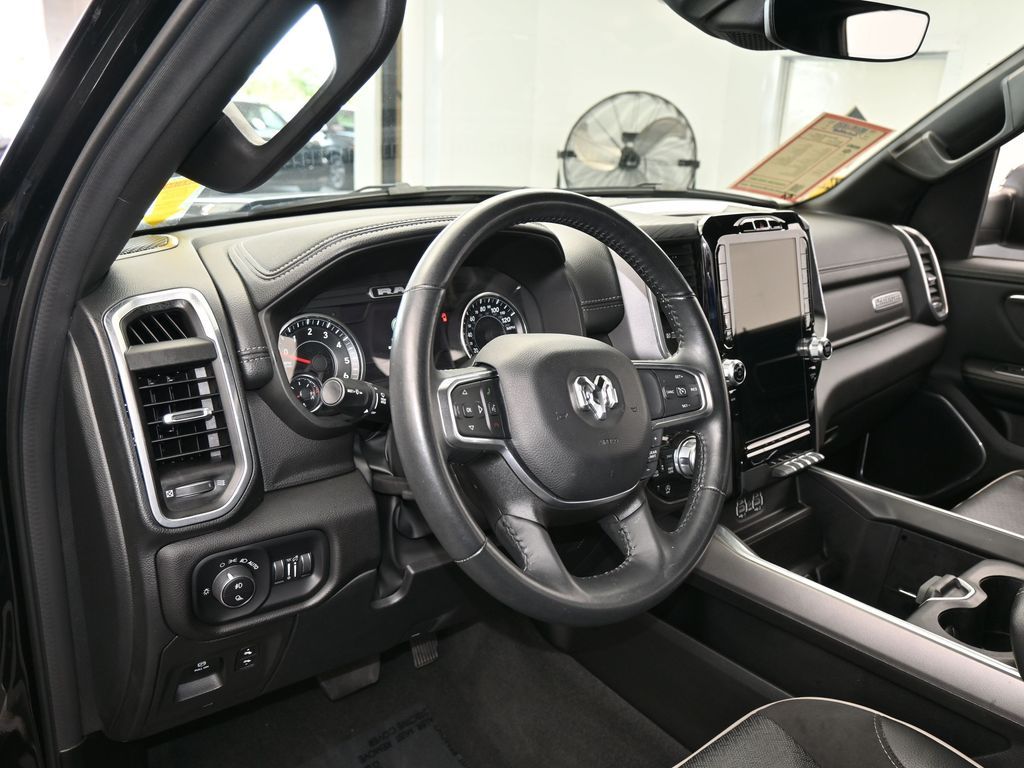 Used 2023 Diamond Black Crystal Pearlcoat Ram Laramie image 10
