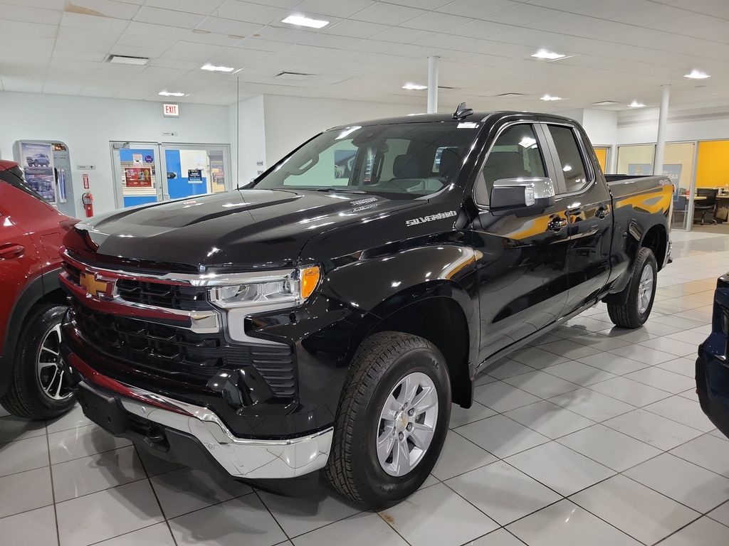 2026 Chevrolet Silverado 1500 LT Double Cab 4WD