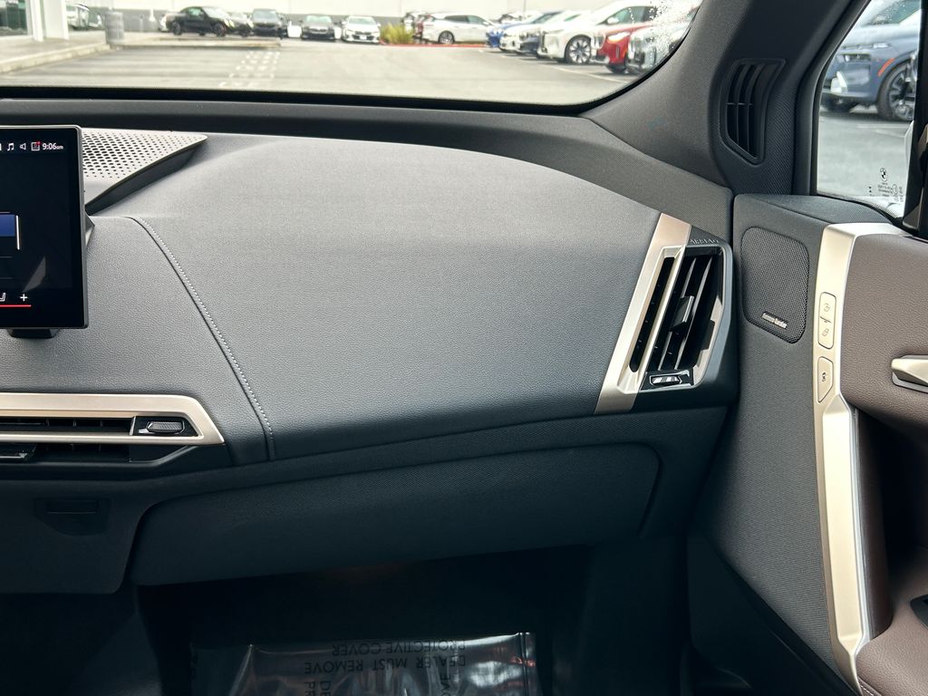 Thumbnail: 2026 BMW iX - 25