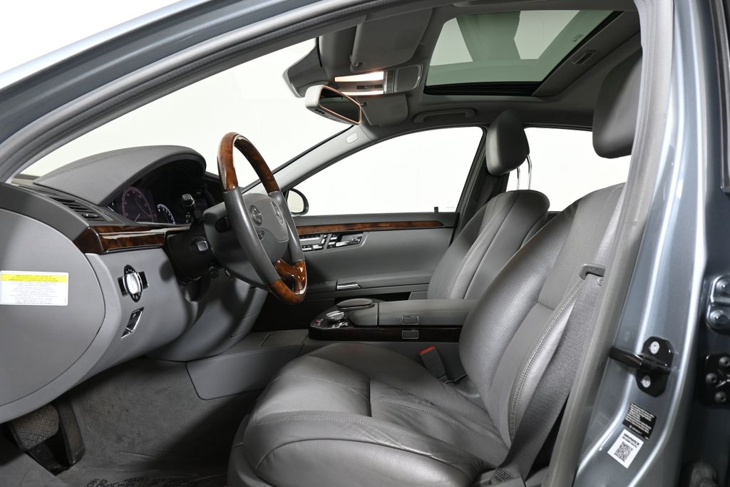Thumbnail: 2008 Mercedes-Benz S-Class - 3