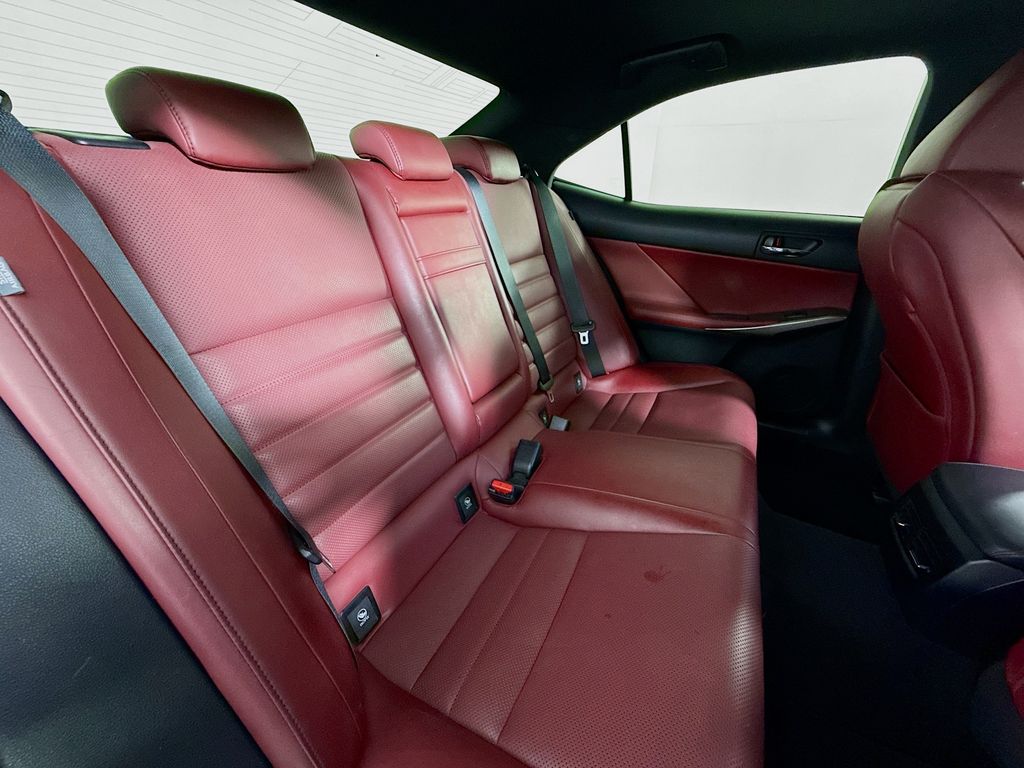 Thumbnail: 2015 Lexus IS - 28