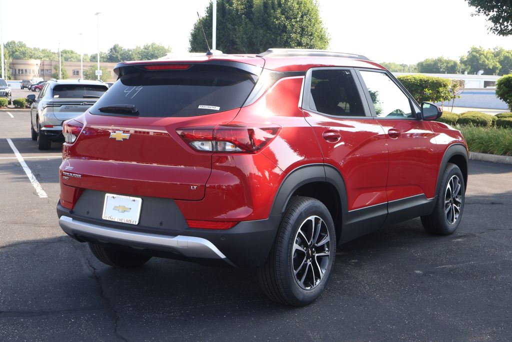 Thumbnail: 2026 Chevrolet TrailBlazer - 8
