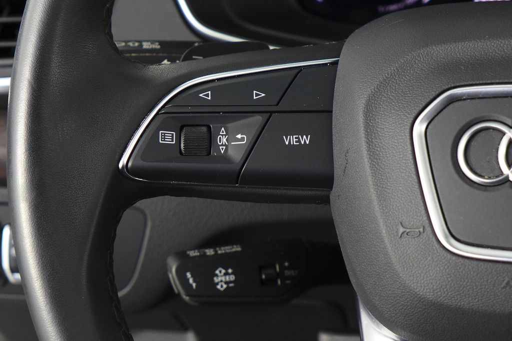 Thumbnail: 2023 Audi Q5 - 30