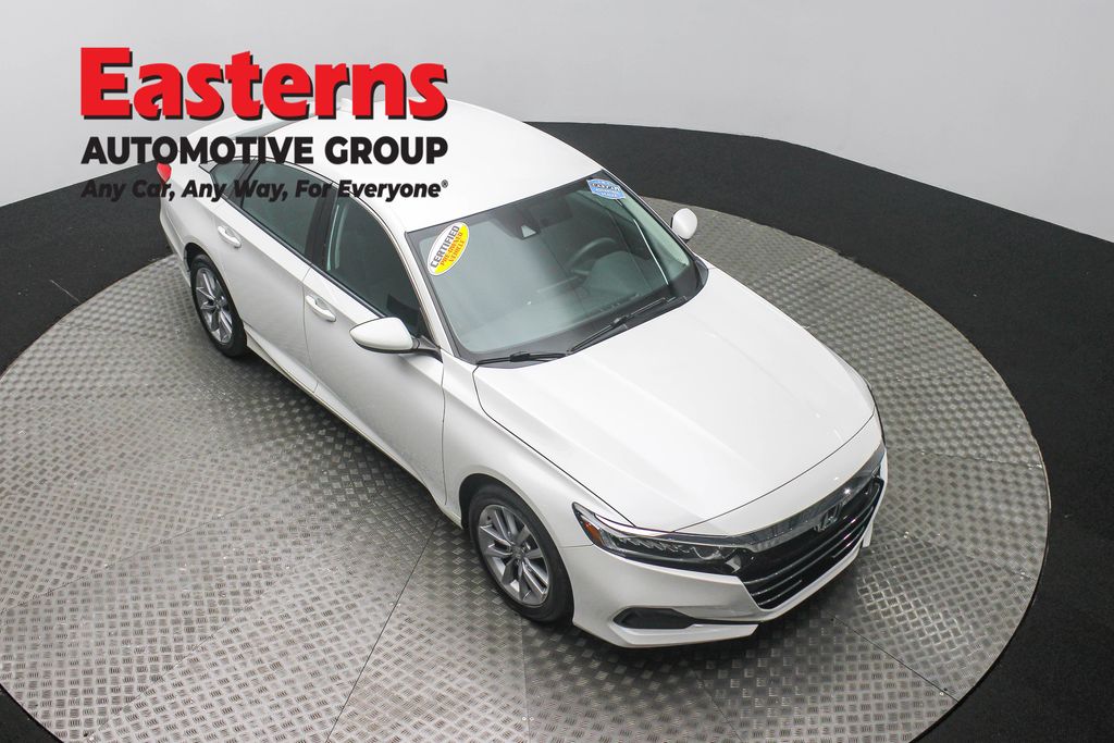 Used 2021 White Honda LX image 3