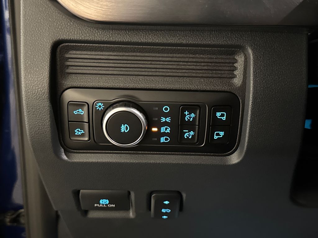 New 2026 Blue Ford Lariat image 28