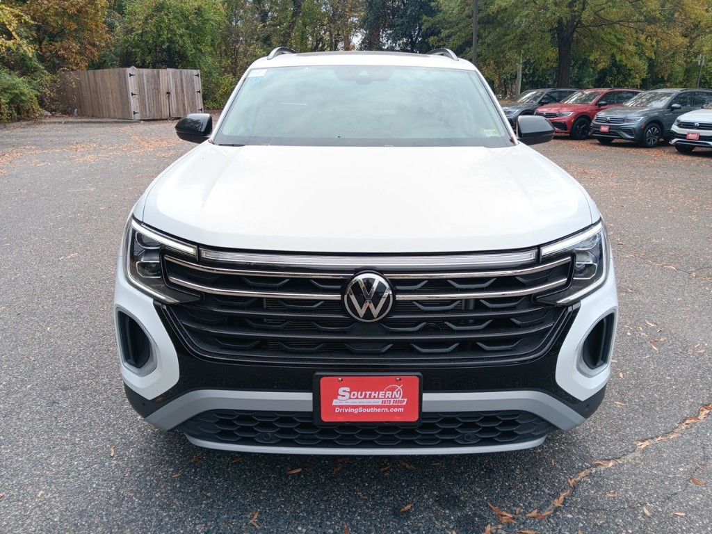 2025 Volkswagen Atlas  8