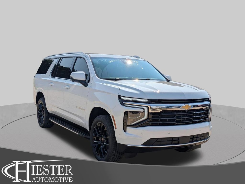 Summit White 2026 Chevrolet Suburban SUV / Crossover Four-Wheel Drive 
