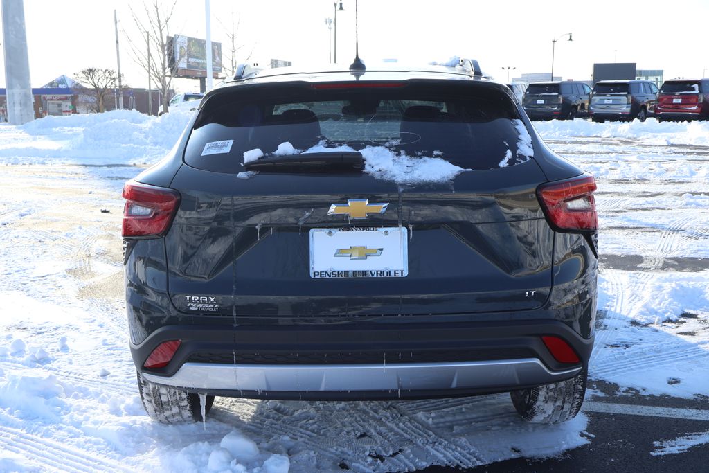 Thumbnail: 2026 Chevrolet Trax - 6