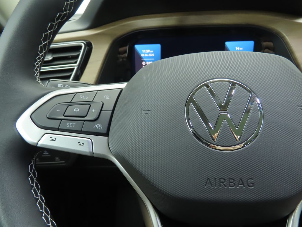 Thumbnail: 2026 Volkswagen Atlas - 11