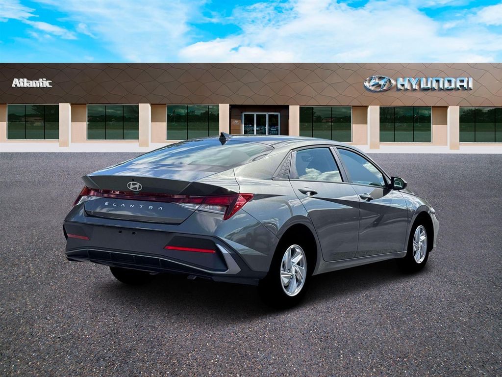 New 2026 Hyundai Elantra Sedan