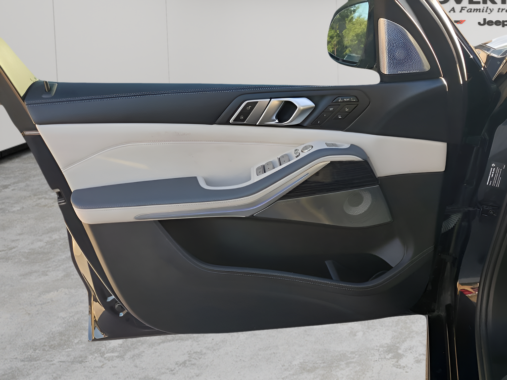 Used Car 2023 Bmw X7  M60i For Sale Under $70,000 In Austin, Texas