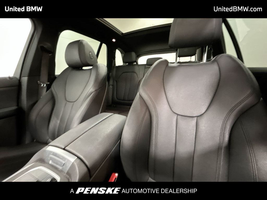 Thumbnail: 2022 BMW X5 - 13