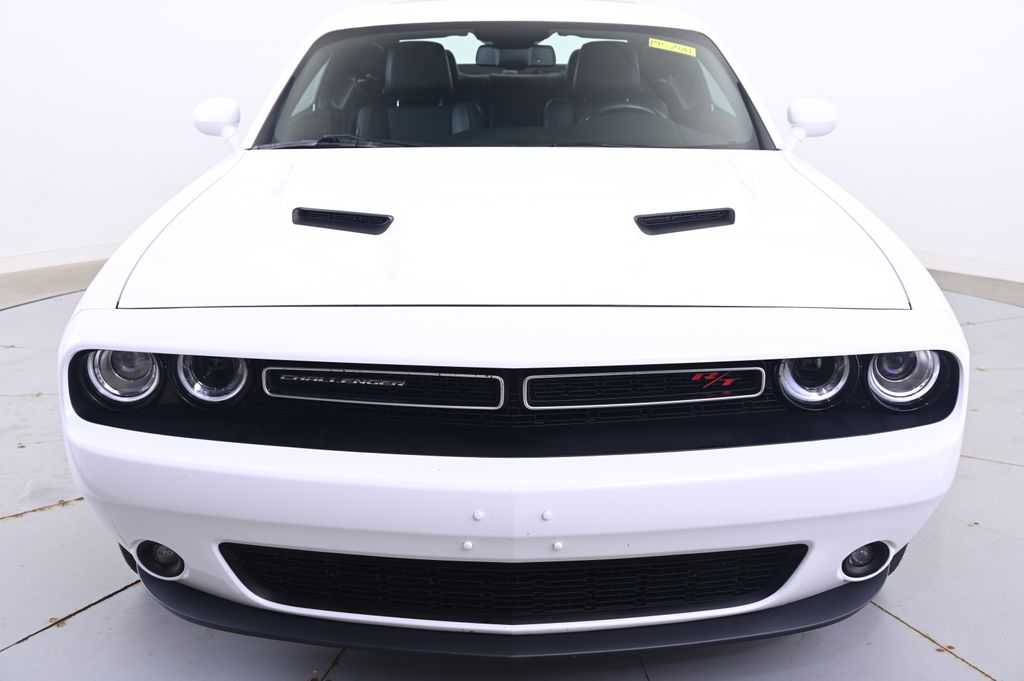 Thumbnail: 2018 Dodge Challenger - 10