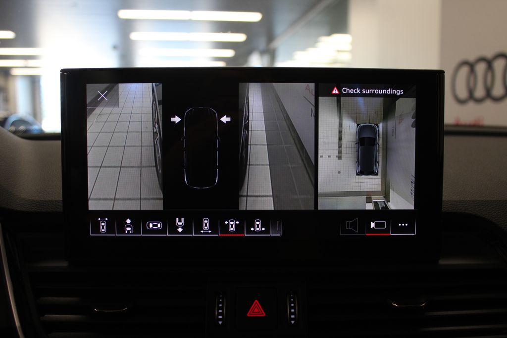 Thumbnail: 2023 Audi Q5 - 24