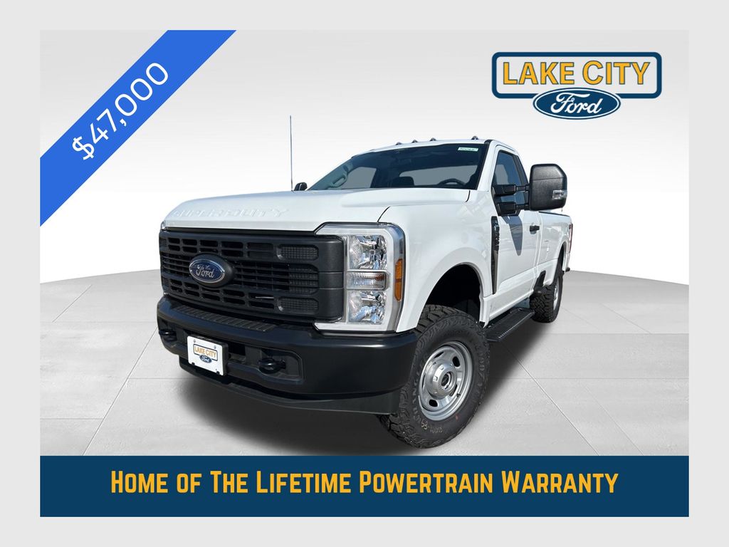 Oxford White 2026 Ford F-250 Super Duty Pickup Truck Four-Wheel Drive Automatic