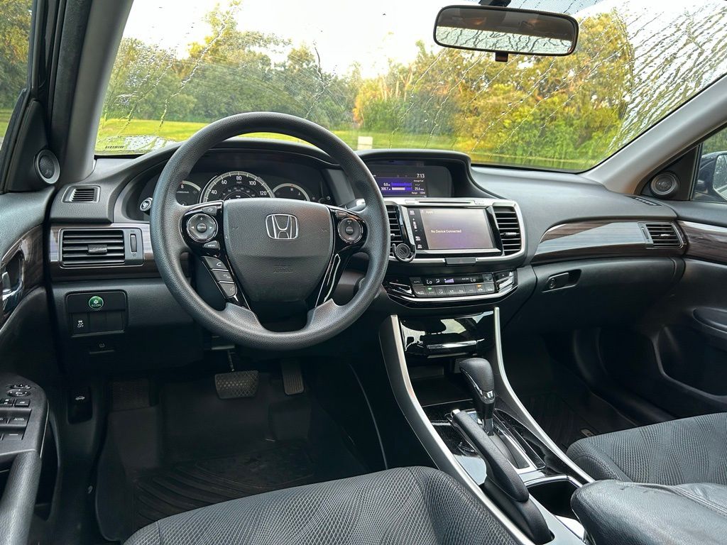 Thumbnail: 2016 Honda Accord - 12