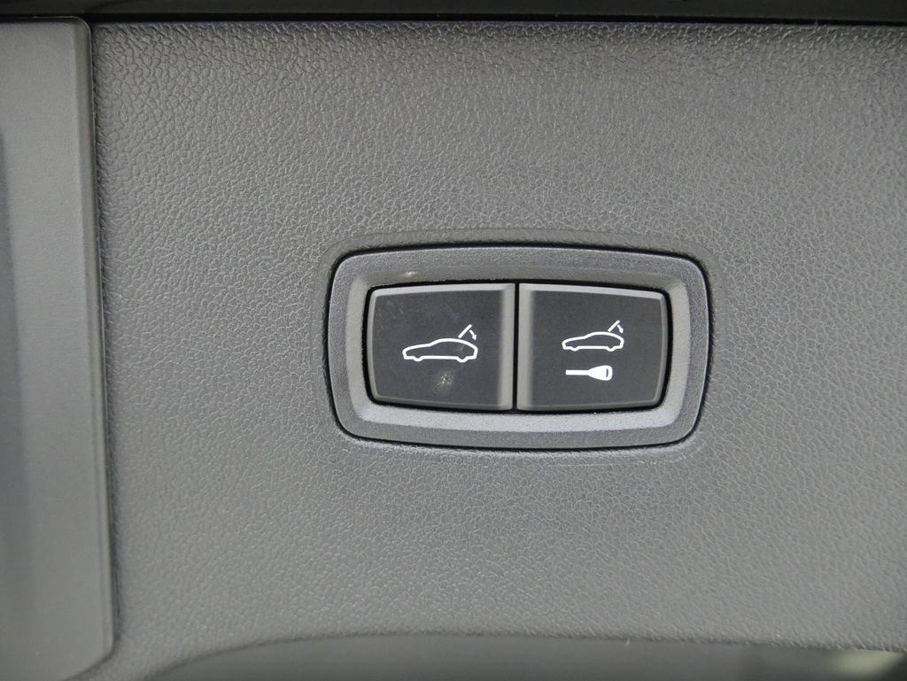 Thumbnail: 2026 Porsche Cayenne - 26