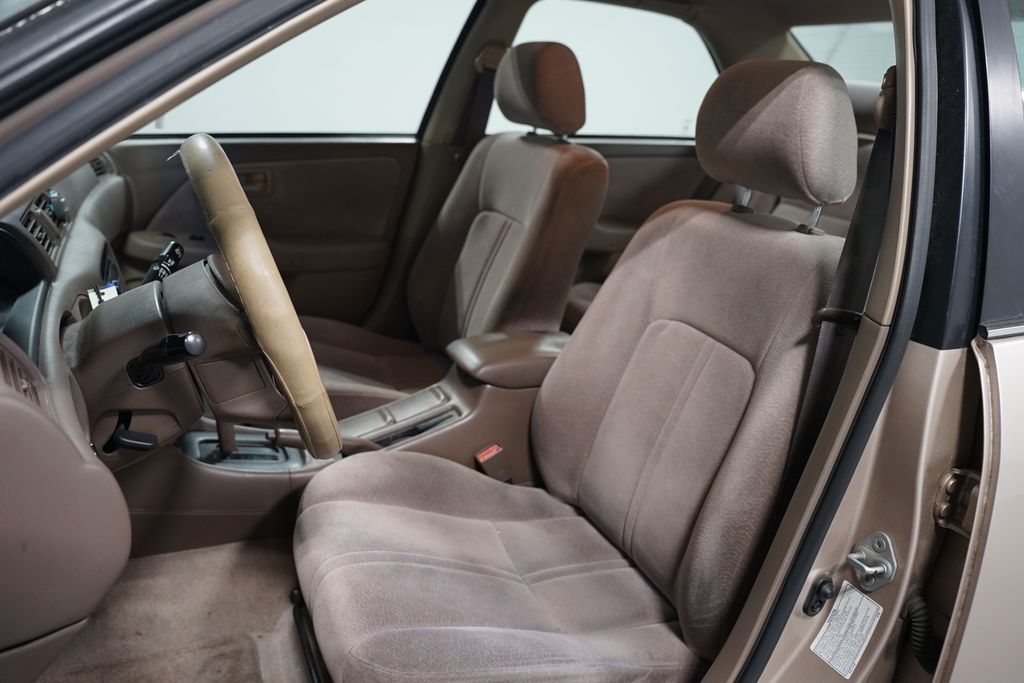 Thumbnail: 1997 Toyota Camry - 6