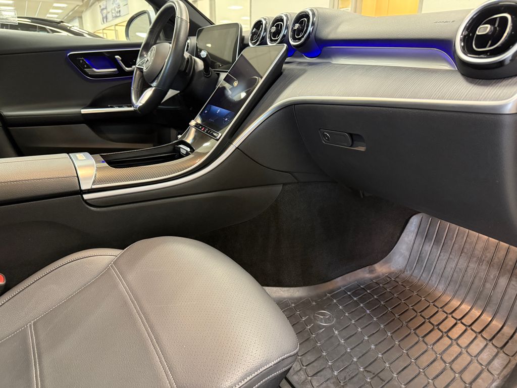 Thumbnail: 2022 Mercedes-Benz C-Class - 23