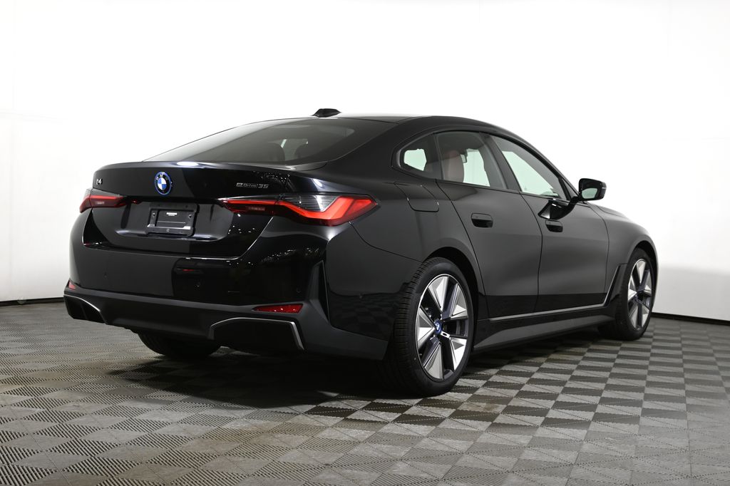 Thumbnail: 2023 BMW i4 - 7