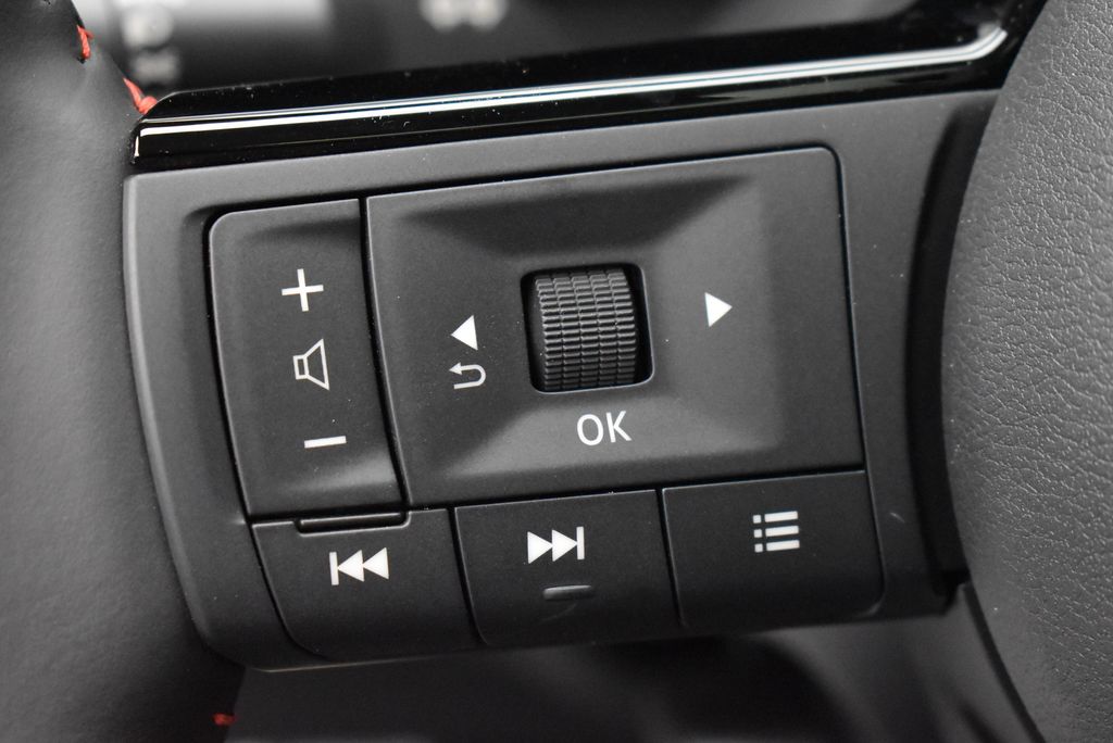 Thumbnail: 2026 Nissan Kicks - 16