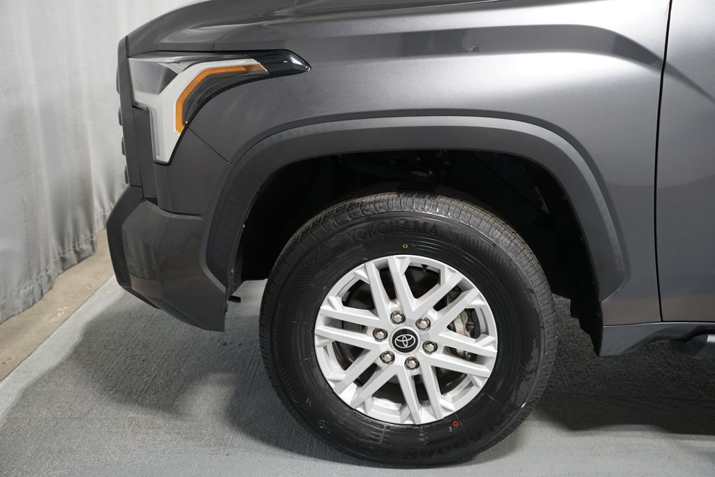 Thumbnail: 2022 Toyota Tundra - 5