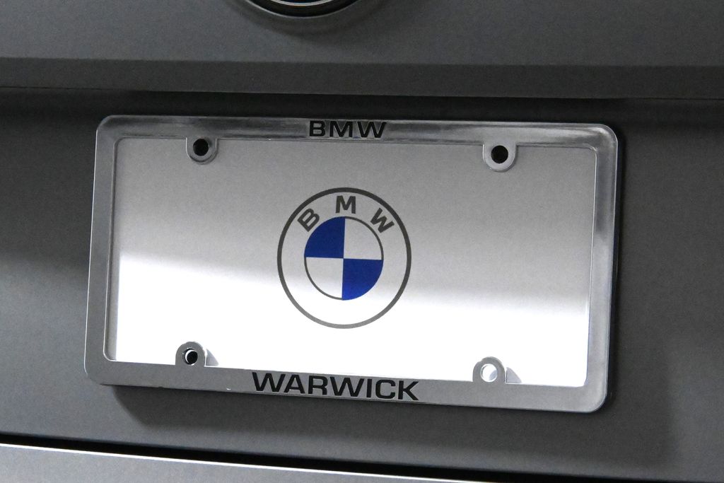 Thumbnail: 2026 BMW iX - 13