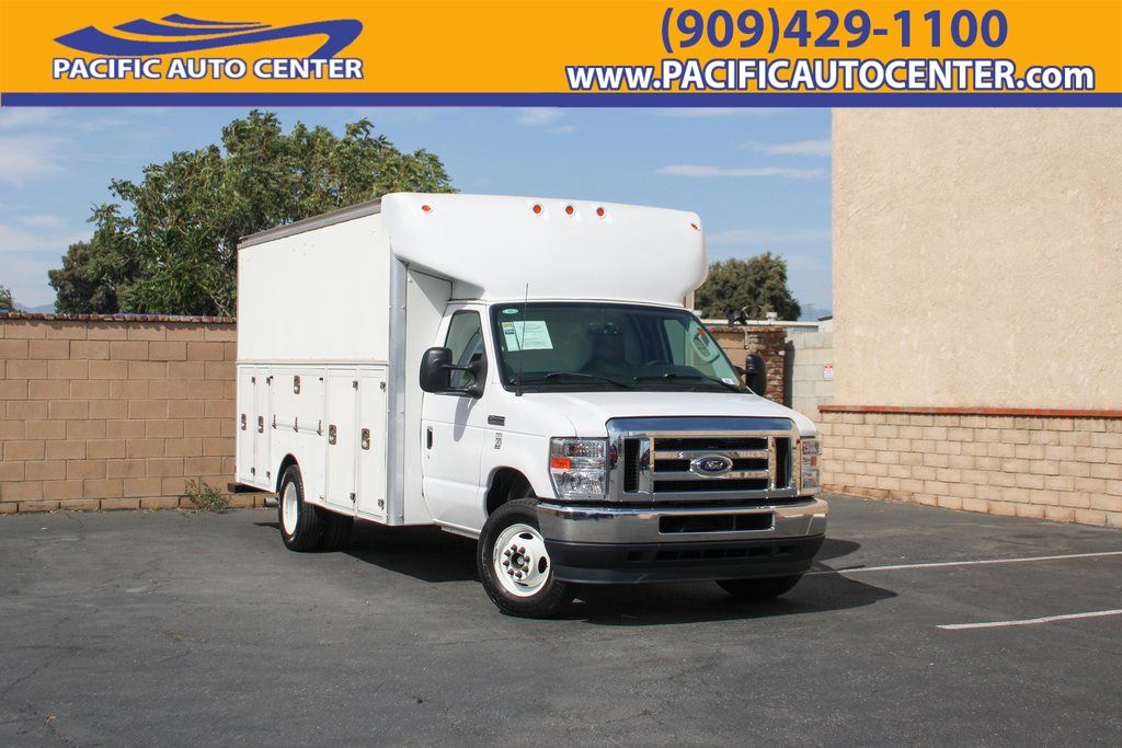 2023 Ford E-Series Chassis E-450 Super Duty Cutaway 158 RWD