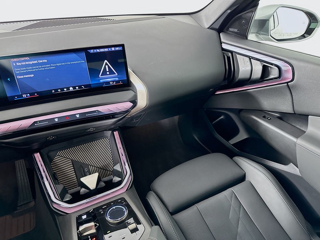 Thumbnail: 2025 BMW X3 - 22