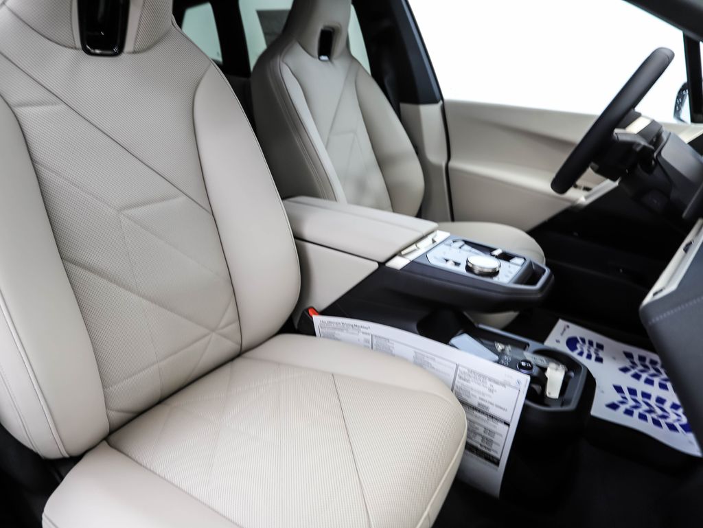 Thumbnail: 2026 BMW iX - 32