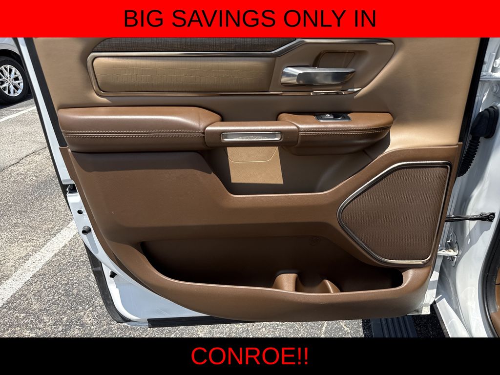 2019 Ram 1500 Limited White at Victoria Chrysler Dodge Jeep Ram