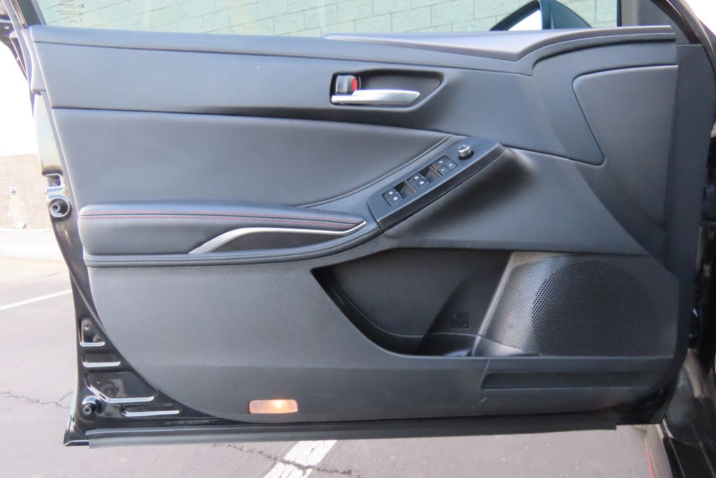 Thumbnail: 2021 Toyota Avalon - 23