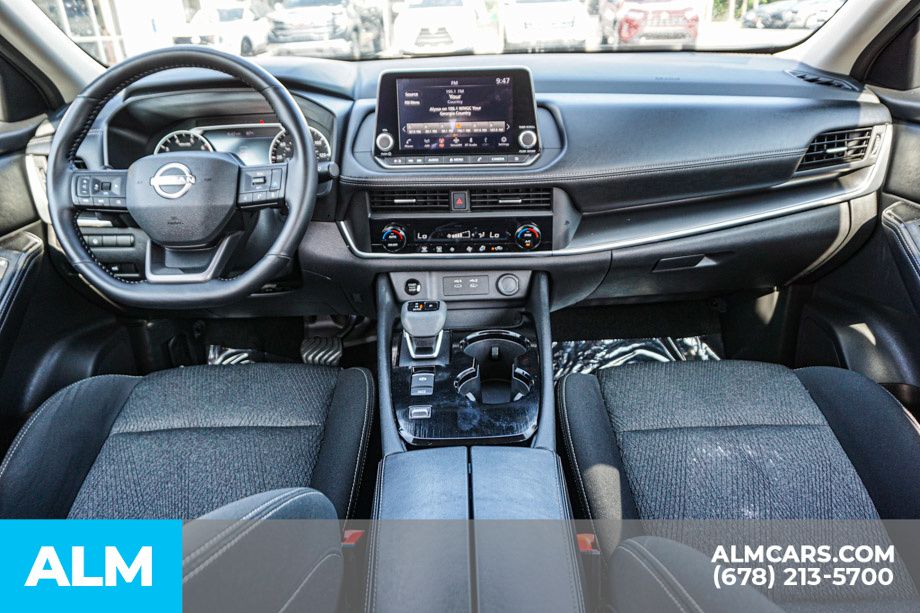2025 Nissan Rogue SV - Photo 25