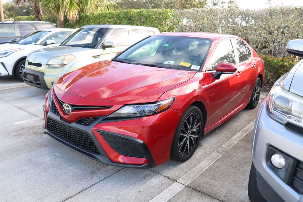 2022 Toyota Camry SE -
                West Palm Beach, FL