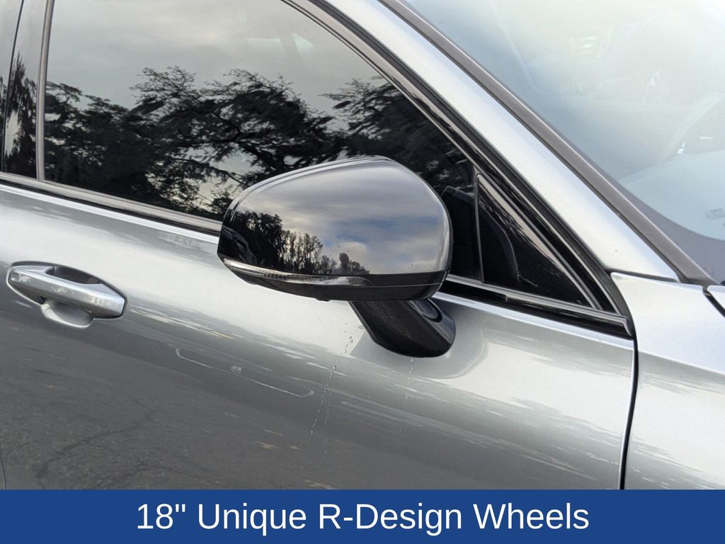 2019 Volvo S60 T6 R-Design