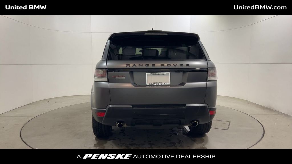 Thumbnail: 2016 Land Rover Range Rover Sport - 7