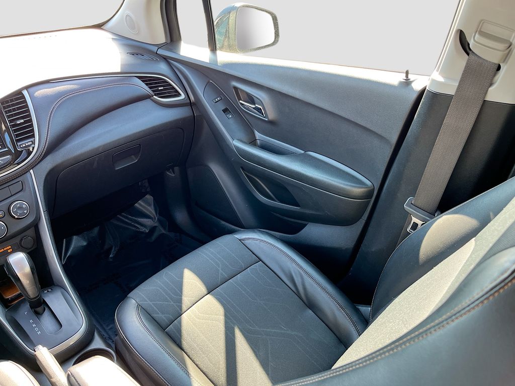 2022 Chevrolet Trax LT Blue at Joe Myers Mazda Kia
