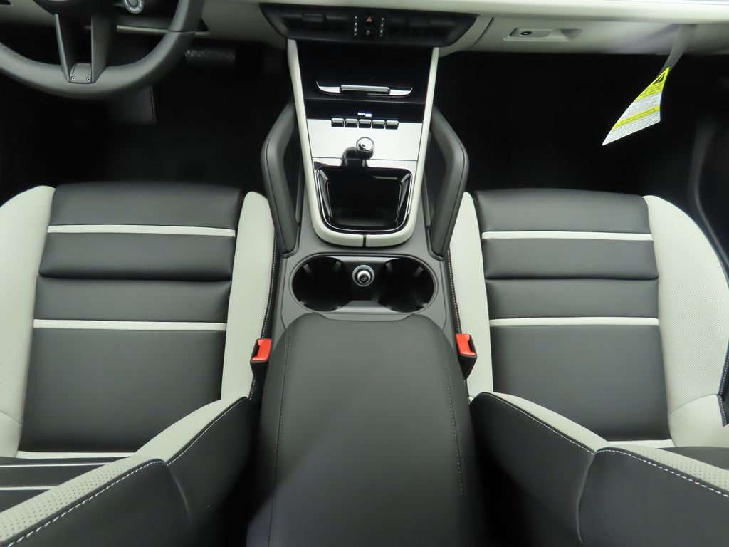 Thumbnail: 2025 Porsche Cayenne - 20