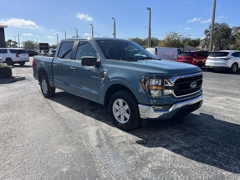 2023 Ford F-150 XLT 2