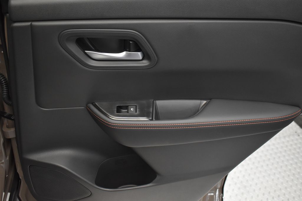 Thumbnail: 2026 Nissan Rogue - 28