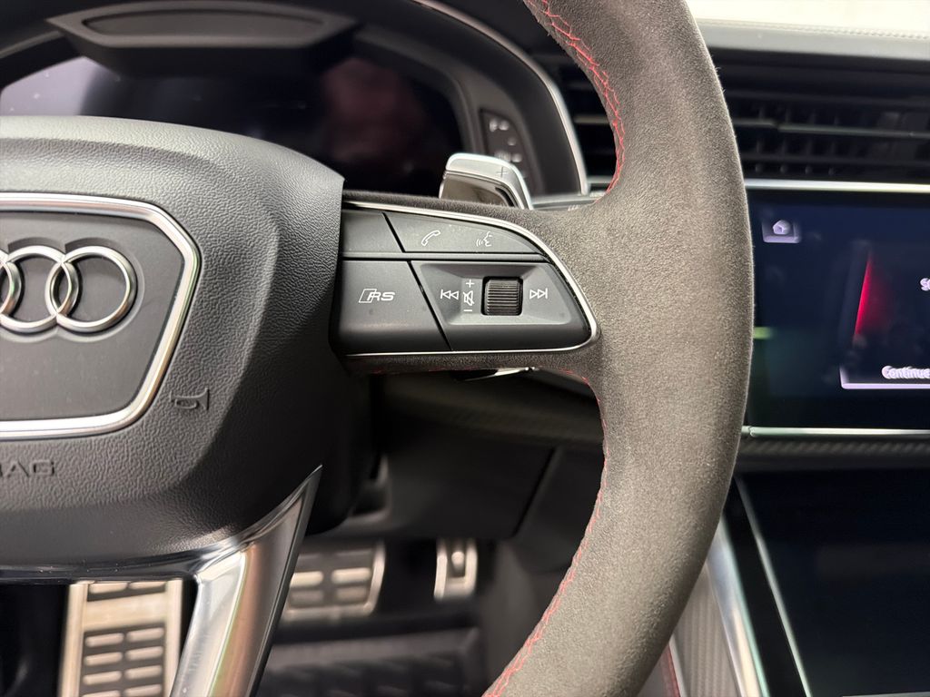 Used 2023  Audi 4.0T image 20