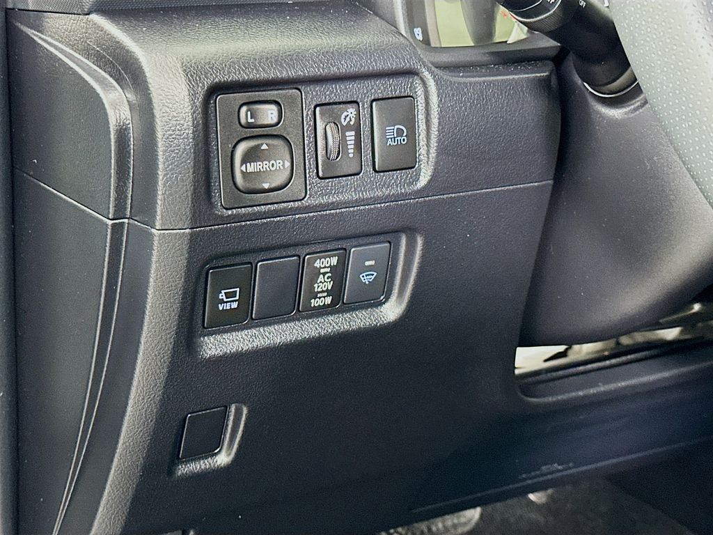 Thumbnail: 2023 Toyota 4Runner - 10