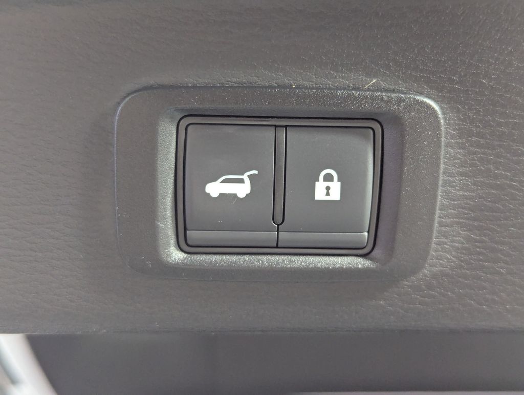 2024 White Mitsubishi Outlander SE Ralliart 4X4 SUV