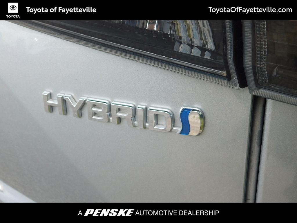 Thumbnail: 2021 Toyota Highlander - 10