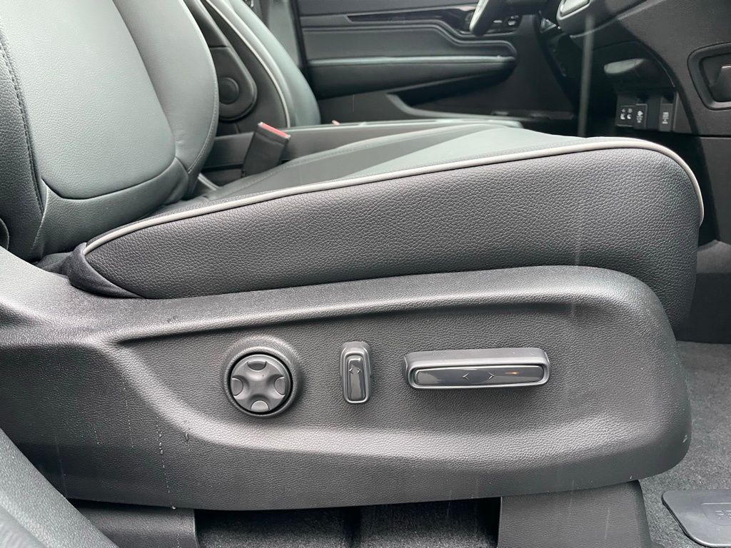 Thumbnail: 2026 Honda Odyssey - 31