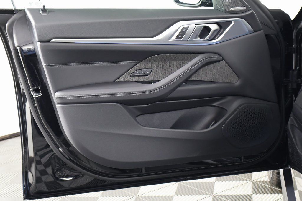 2025 BMW i4 eDrive40 7
