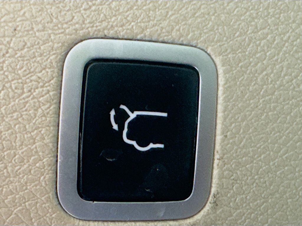 Used Car 2019 Chrysler Pacifica  Limited For Sale Under $20,000 In Austin, Texas