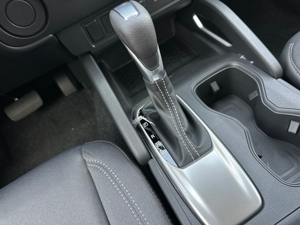 2025 Nissan Frontier SV photo