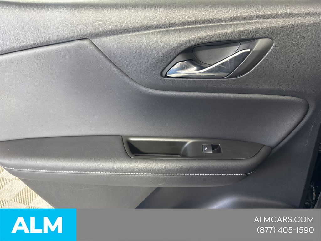 Used 2025 Black Chevrolet LT image 25